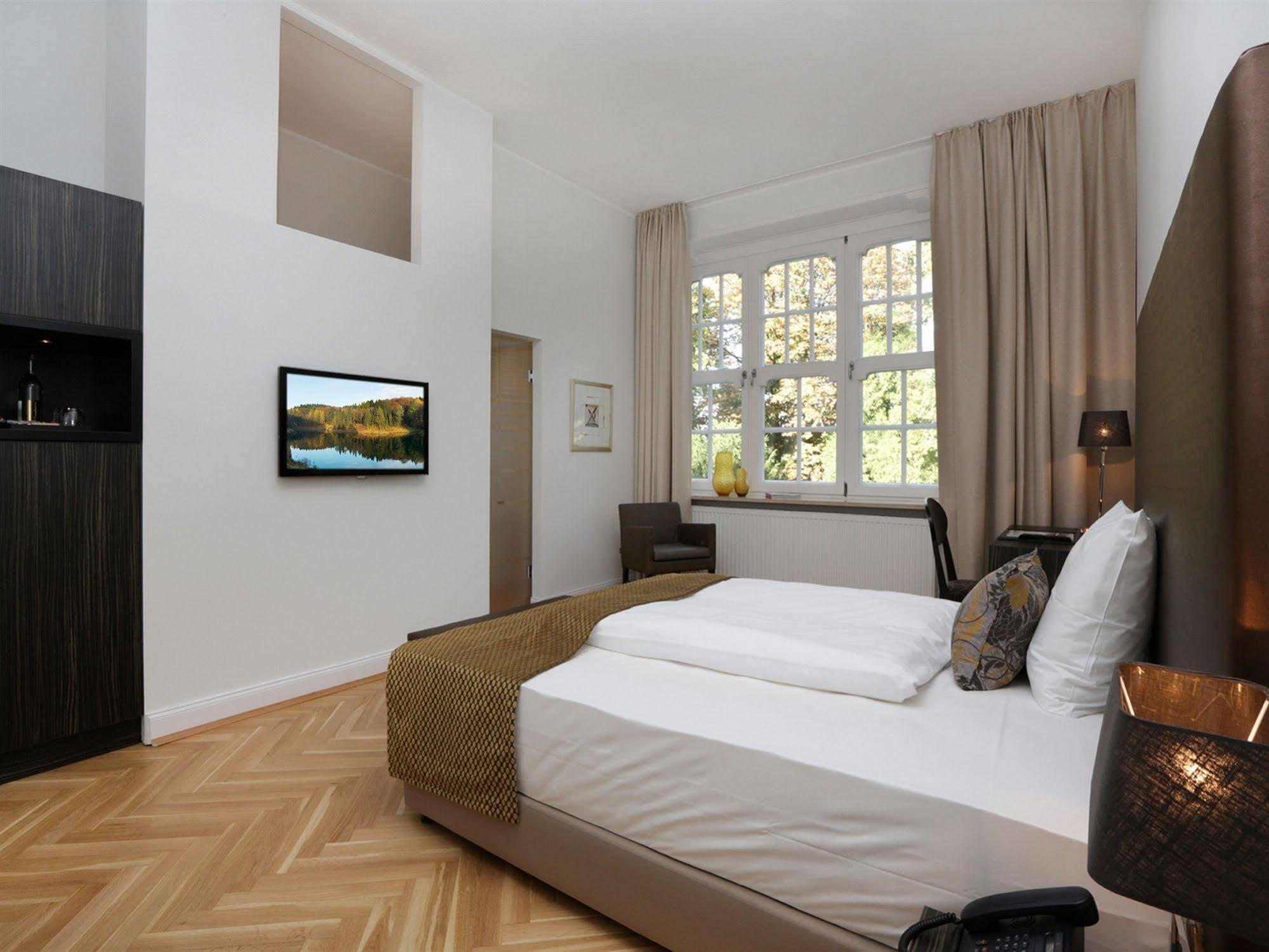 Park Villa Wuppertal Bagian luar foto